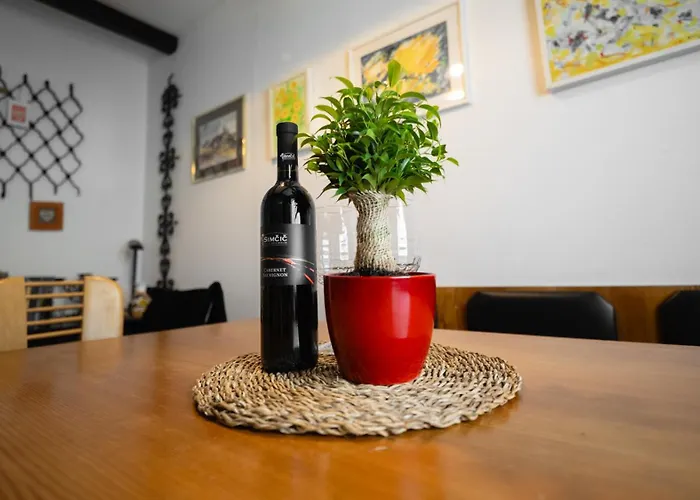 Holiday home Lana With Hot Tub